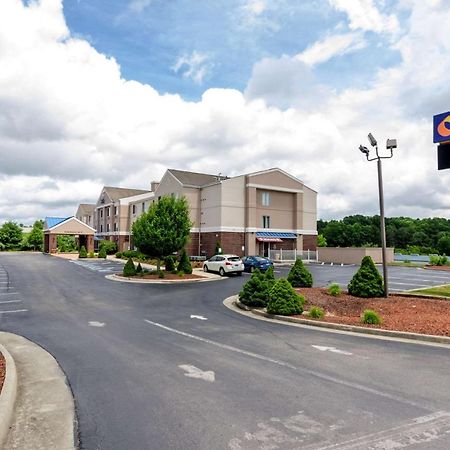 Comfort Inn & Suites Hillsville I-77 Bagian luar foto