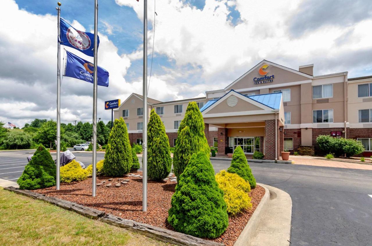 Comfort Inn & Suites Hillsville I-77 Bagian luar foto