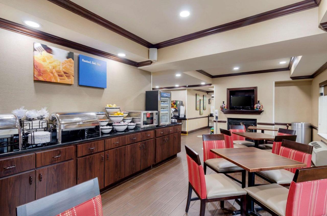 Comfort Inn & Suites Hillsville I-77 Bagian luar foto