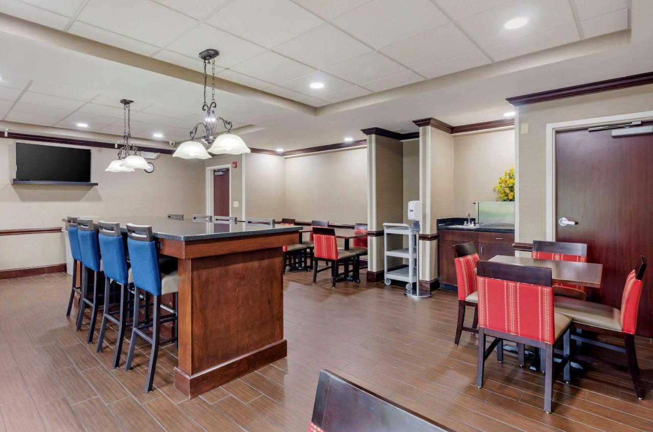 Comfort Inn & Suites Hillsville I-77 Bagian luar foto