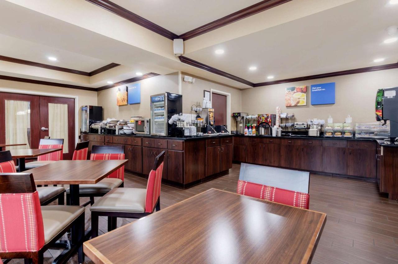 Comfort Inn & Suites Hillsville I-77 Bagian luar foto