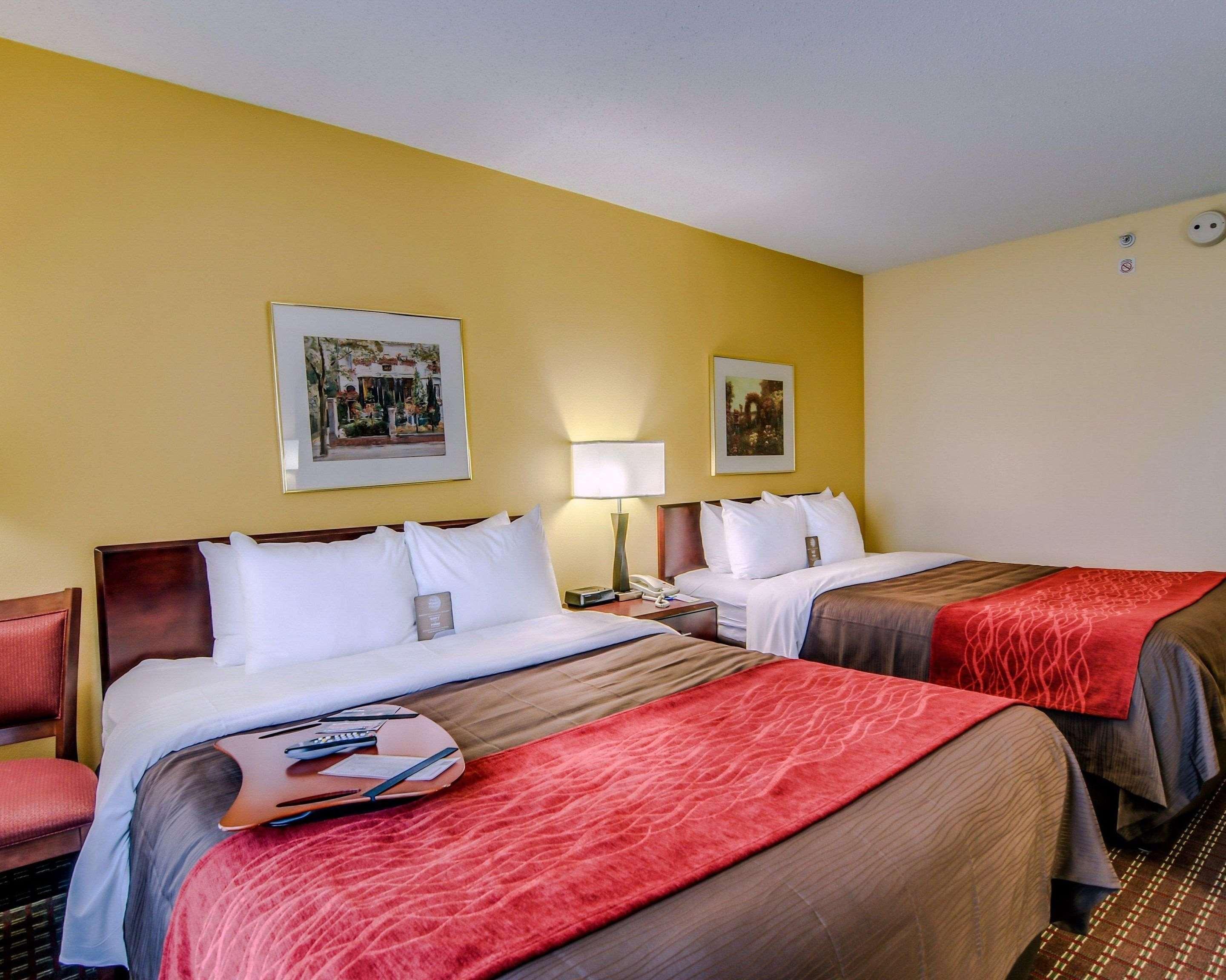 Comfort Inn & Suites Hillsville I-77 Bagian luar foto