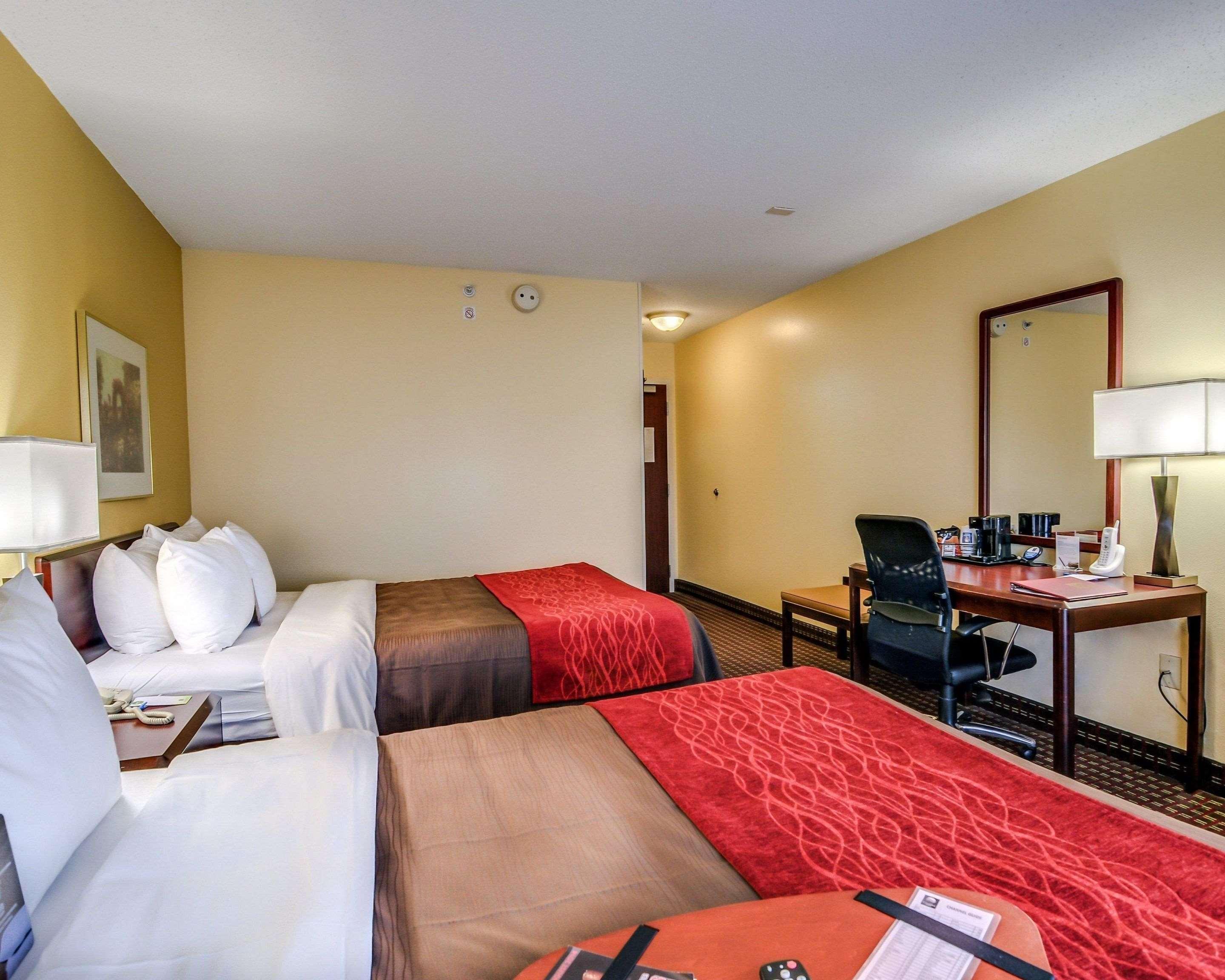 Comfort Inn & Suites Hillsville I-77 Bagian luar foto
